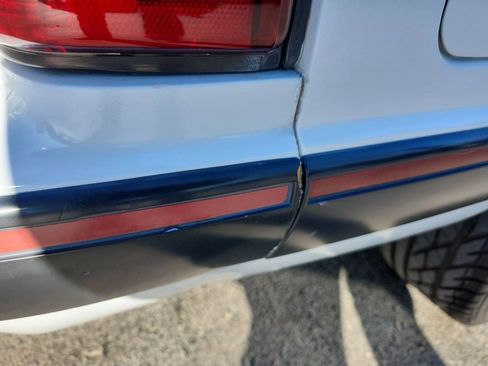 Used 1991 Ford Mustang LX RWD image 12