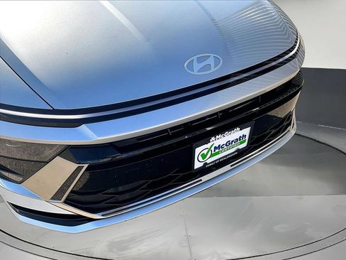 Used 2025 Hyundai Sonata SEL FWD image 30