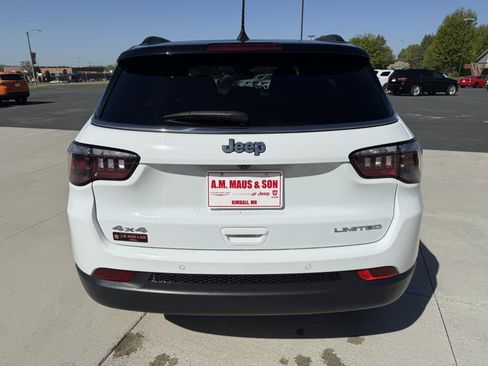 Used 2024 Jeep Compass Limited AWD/4WD image 7