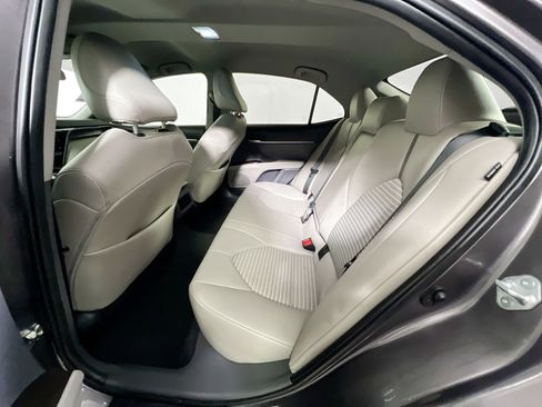 Used 2023 Toyota Camry SE image 28