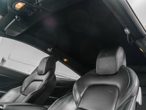 Used 2015 Ferrari FF image 18