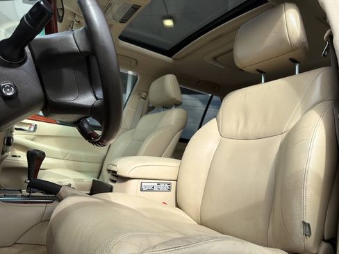 Used 2010 Lexus LX 570 4WD image 28
