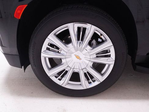 Used 2023 Chevrolet Tahoe High Country RWD image 42