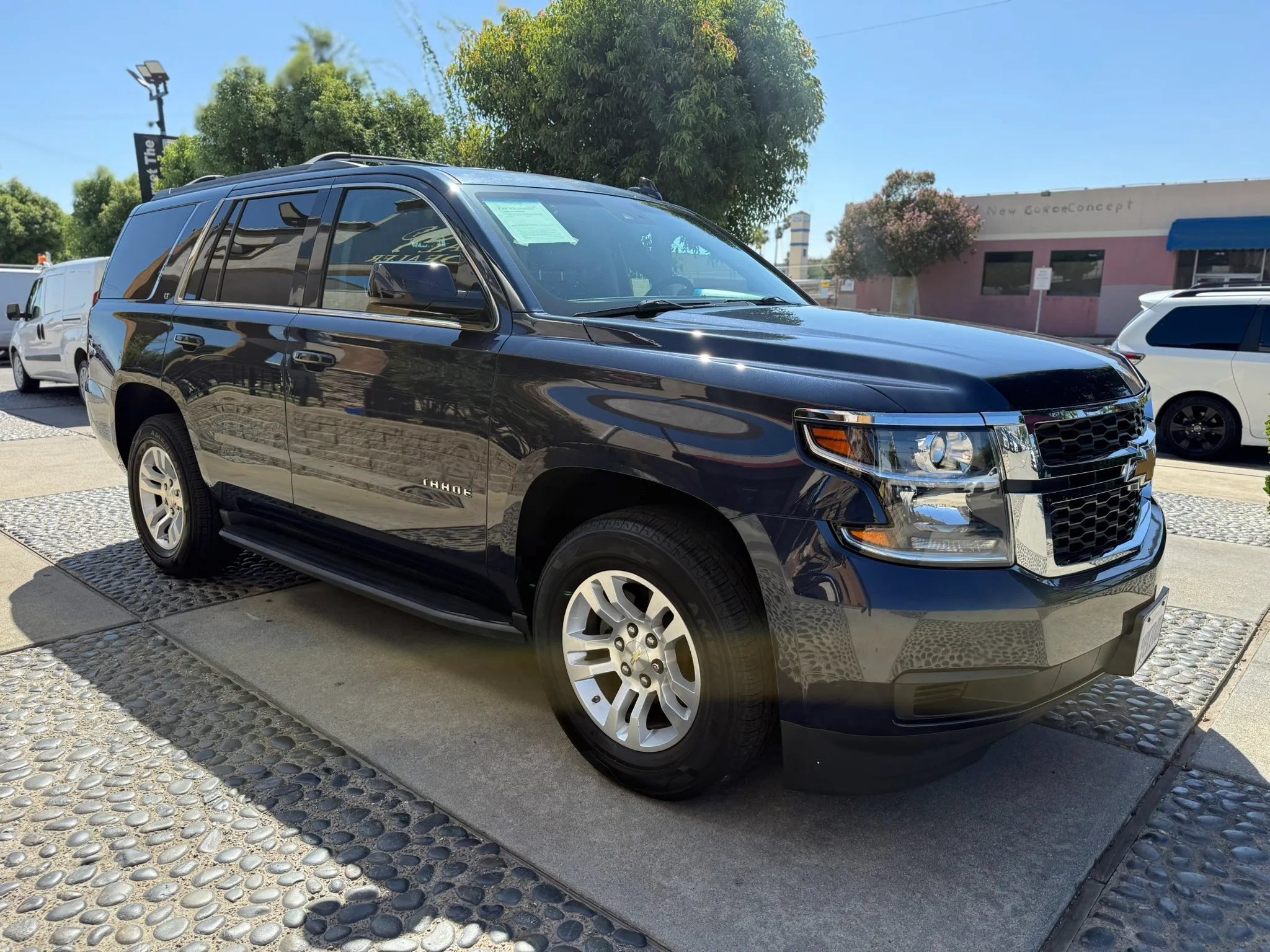 Used 2018 Chevrolet Tahoe LT RWD image 3