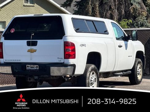 Used 2014 Chevrolet Silverado 2500 W/T AWD/4WD image 5