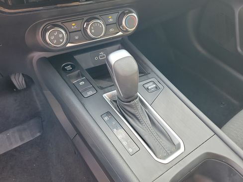Certified 2025 Nissan Kicks S FWD image 21