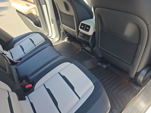 Used 2025 Mercedes-Benz GLE 53 AMG 4MATIC image 11