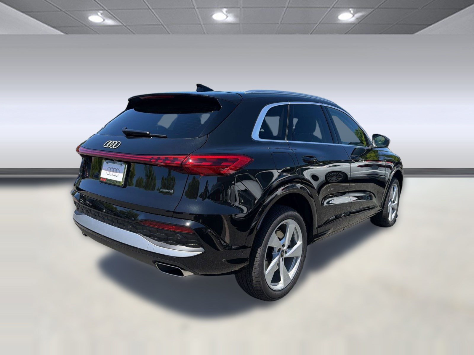 New 2026 Audi Q5 Premium Plus w/ Premium Plus AWD/4WD image 9
