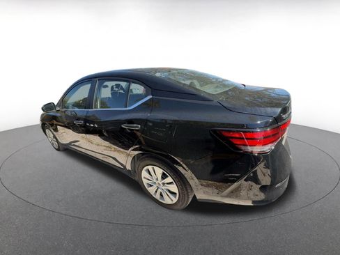 Used 2025 Nissan Sentra S image 7