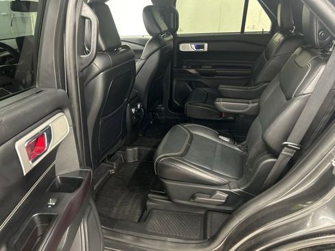 Used 2020 Ford Explorer ST w/ Premium Technology Package image 8