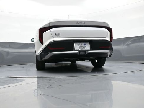 Certified 2025 Kia K4 EX FWD image 30