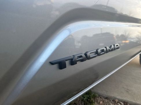 Used 2024 Toyota Tacoma TRD Off-Road image 34