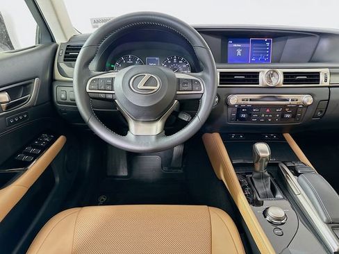 Used 2016 Lexus GS 200t image 24