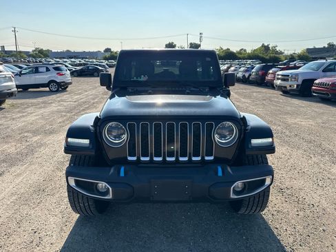 Used 2023 Jeep Wrangler Unlimited Sahara AWD/4WD image 10