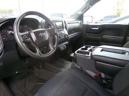 Used 2019 Chevrolet Silverado 1500 Custom Trail Boss w/ Custom Convenience Package AWD/4WD image 15
