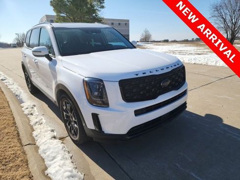 Used 2021 Kia Telluride EX w/ EX Premium Package image 1