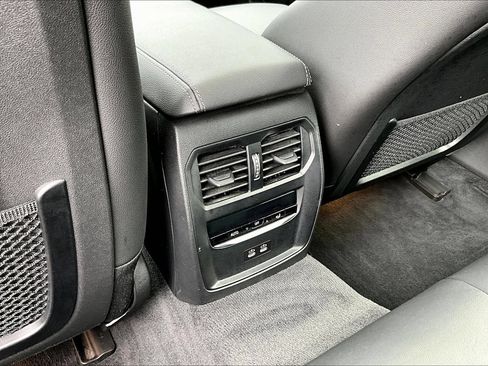 Used 2023 BMW i4 eDrive40 w/ Premium Package RWD image 9