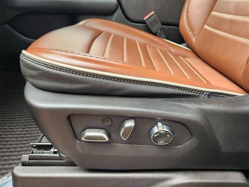 Used 2024 GMC Yukon Denali Ultimate image 23