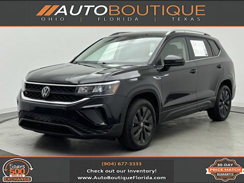 Used 2024 Volkswagen Taos SE image 1