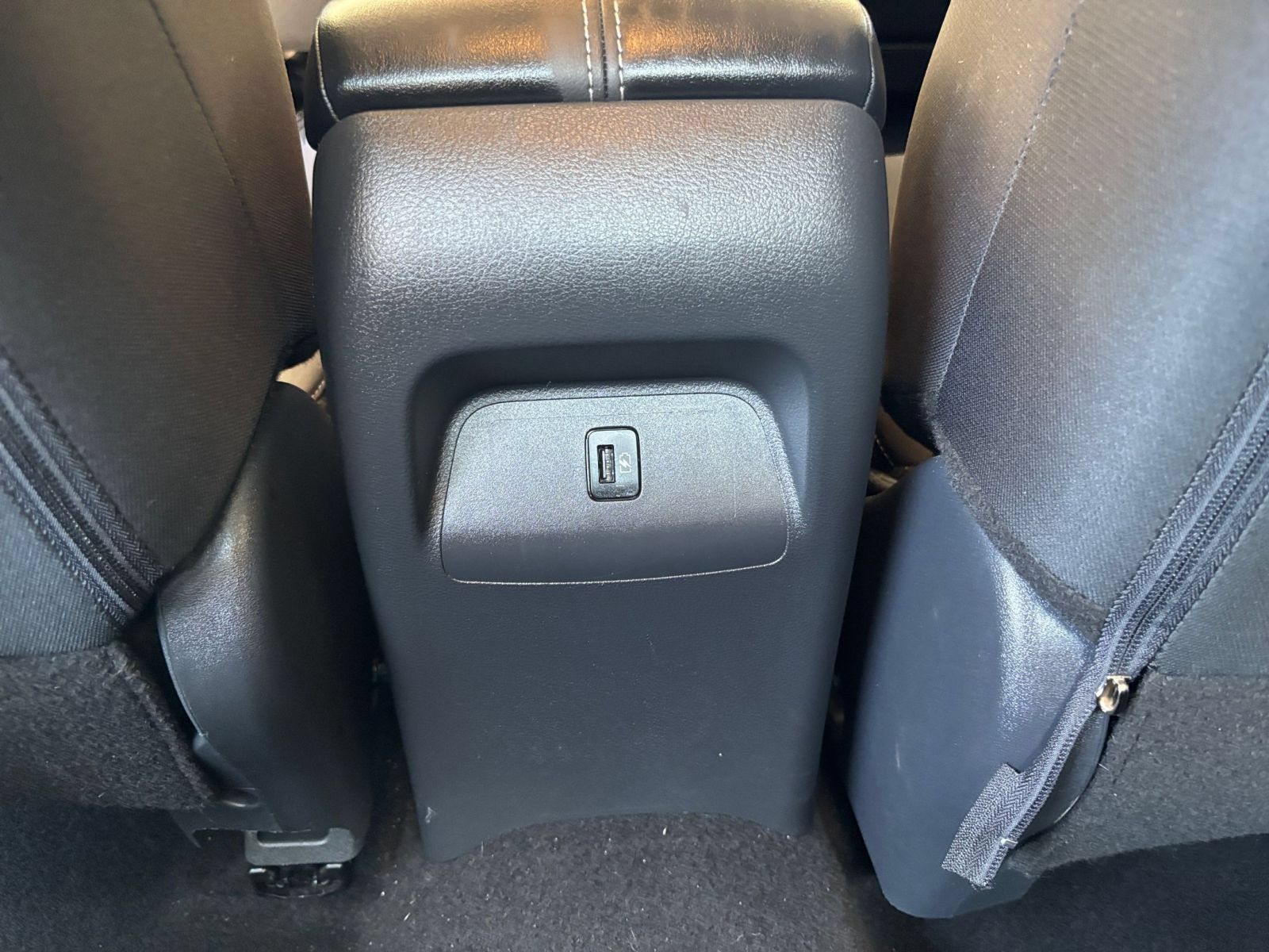 Used 2025 Nissan Sentra SV FWD image 21