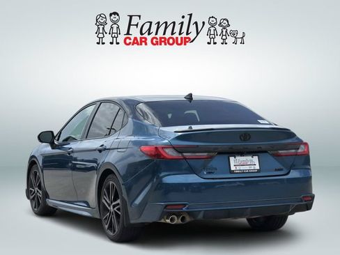 Used 2025 Toyota Camry XSE FWD image 3