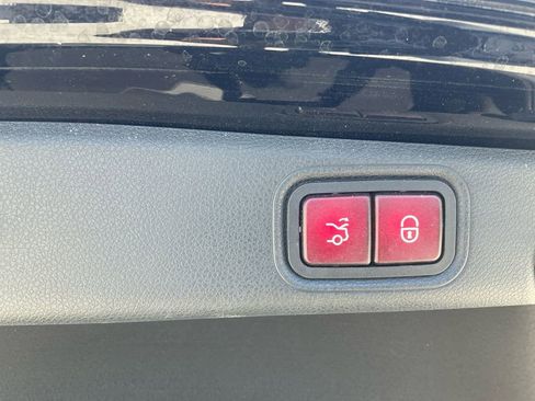 Used 2019 Mercedes-Benz E 450 4MATIC Sedan image 10