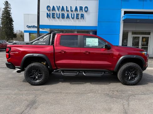 New 2026 Chevrolet Colorado ZR2 w/ Midnight Edition AWD/4WD image 4