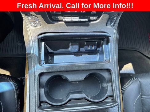 Used 2017 GMC Yukon Denali w/ Open Road Package AWD/4WD image 8