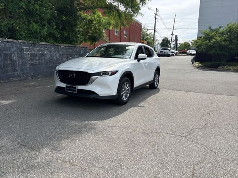 Used 2023 MAZDA CX-5 AWD 2.5 S w/ Select Package image 3