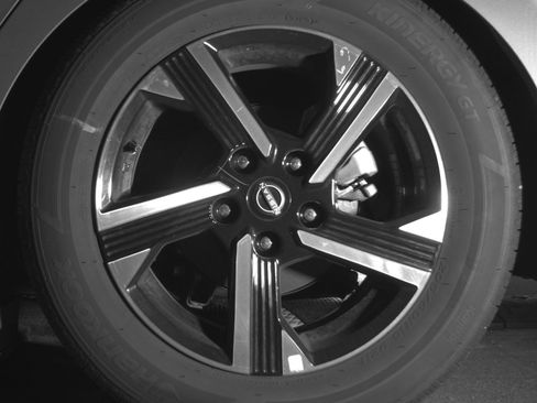 Used 2025 Nissan Sentra SV FWD image 14