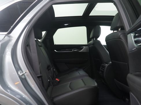 Used 2024 Cadillac XT5 Premium Luxury image 12