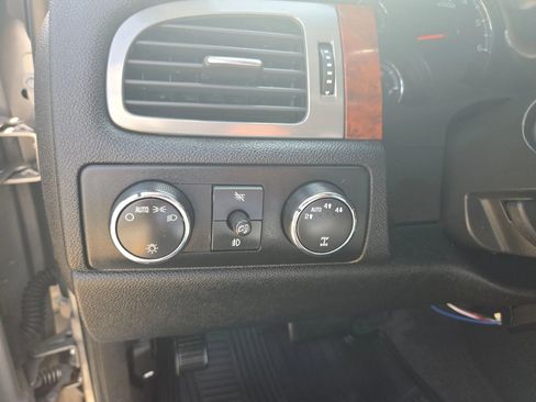 Used 2008 Chevrolet Silverado 1500 LTZ w/ Max Trailering Pack image 19