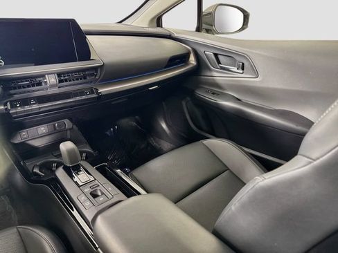Certified 2026 Toyota Prius XLE FWD image 24