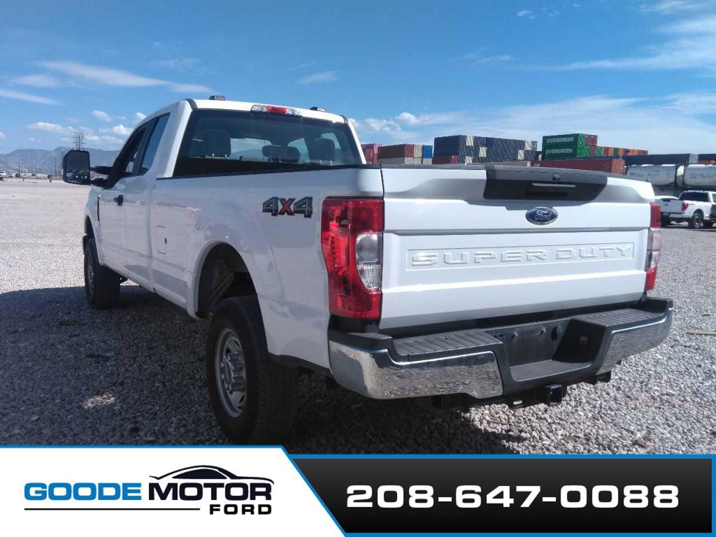 Used 2022 Ford F250 XL w/ Power Equipment Group AWD/4WD image 2