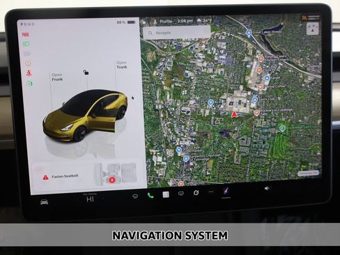 Used 2023 Tesla Model 3 Standard Range image 4