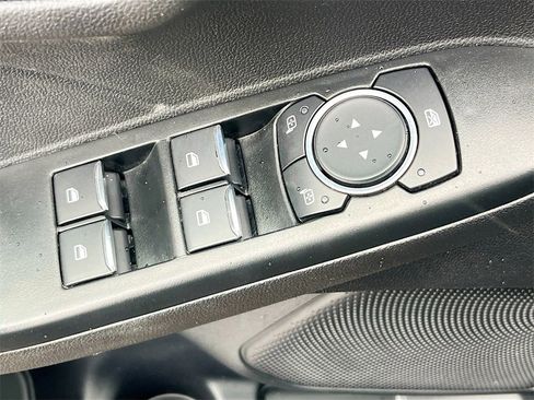 Used 2025 Ford Escape ST-Line image 17