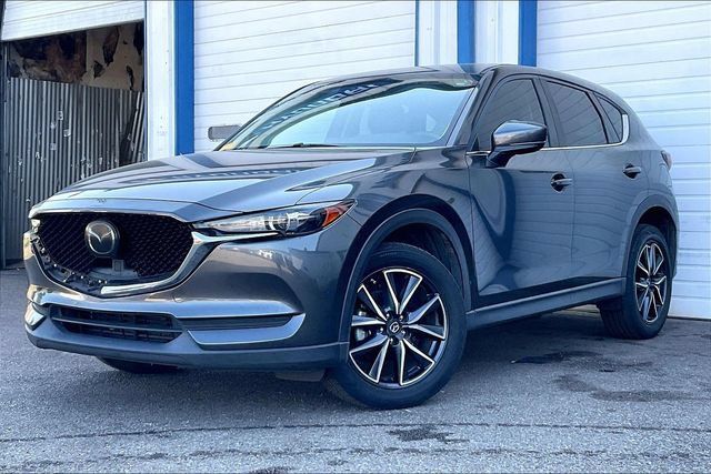 Used 2018 MAZDA CX-5 Touring FWD image 3