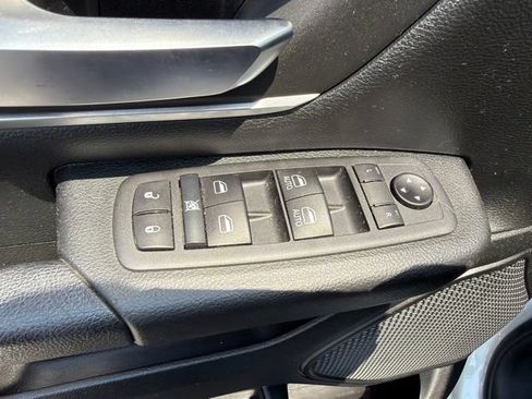 Used 2020 RAM 1500 Big Horn AWD/4WD image 19
