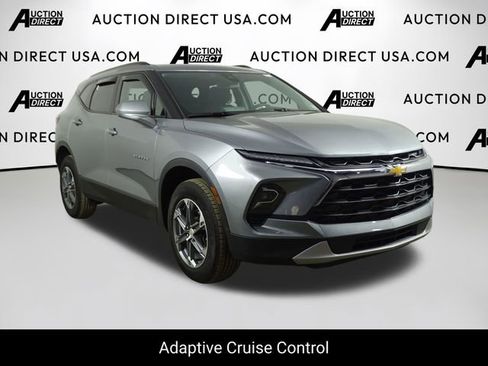Used 2024 Chevrolet Blazer LT w/ Convenience Package image 2