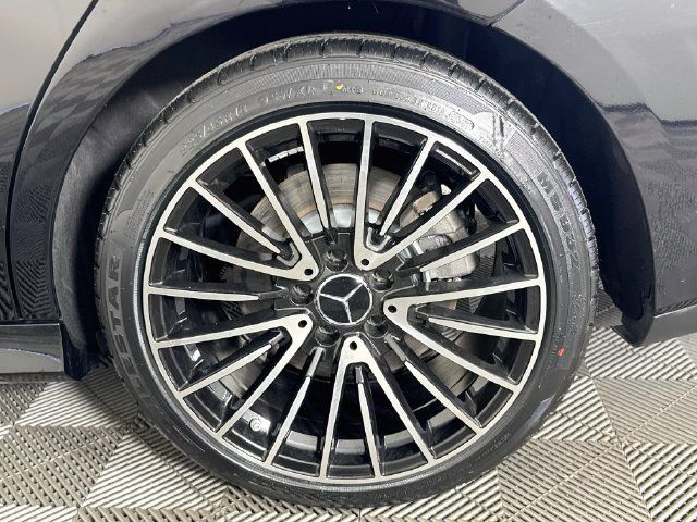 Used 2023 Mercedes-Benz CLA 250 4MATIC image 33