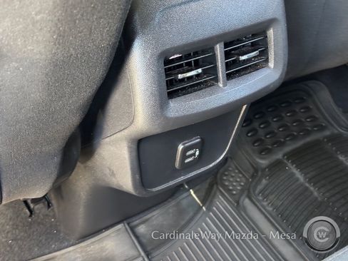 Used 2019 Chevrolet Equinox LS image 17