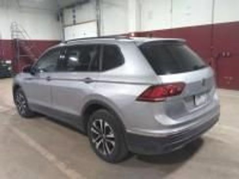 Used 2022 Volkswagen Tiguan S image 4