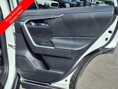 Used 2020 Toyota RAV4 XLE Premium FWD image 13