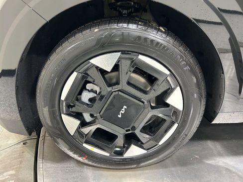 New 2026 Kia Carnival EX image 32