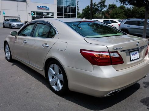 Used 2010 Lexus LS 460 RWD image 15