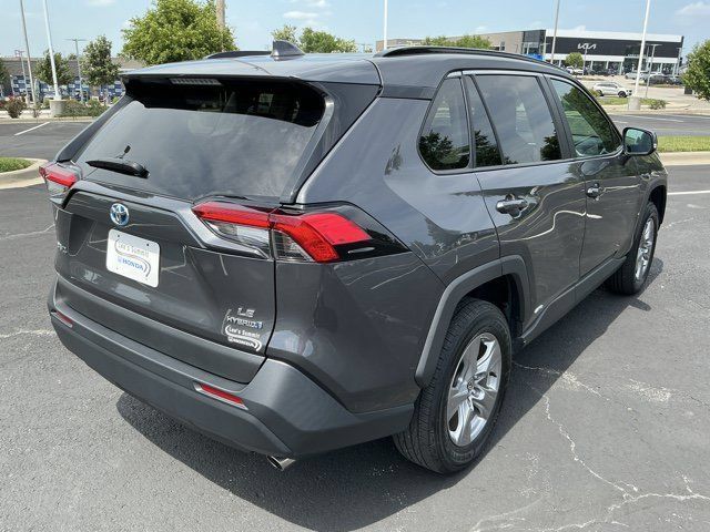 Used 2024 Toyota RAV4 LE AWD/4WD image 3