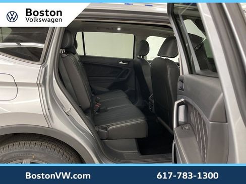 Certified 2023 Volkswagen Tiguan SE image 12