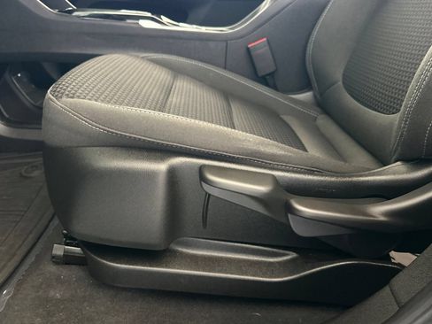Used 2023 Chevrolet Bolt EUV LT FWD image 13