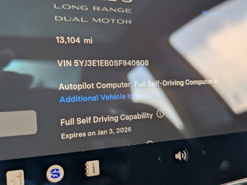 Used 2025 Tesla Model 3 Long Range image 17