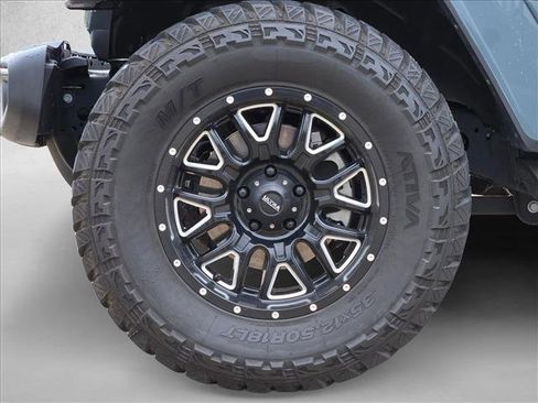 Used 2024 Jeep Wrangler Sahara w/ Safety Group image 14